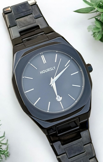 HOURSLY Watch – Precision Crafted in Pure Stainless Steel