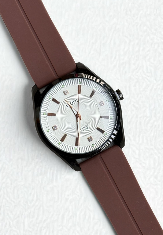 YIQIN Watch with Silicon Straps & Magnetic Lock